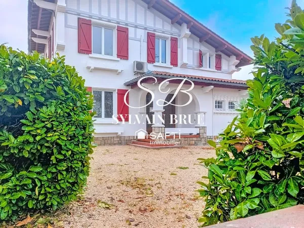 Rare, 168 m² pour 199 000 € - Maison familiale rénovée