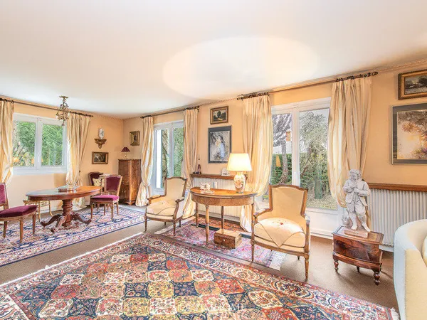 EXCLUSIVITÉ - Maison familiale avec jardin arboré + double garage