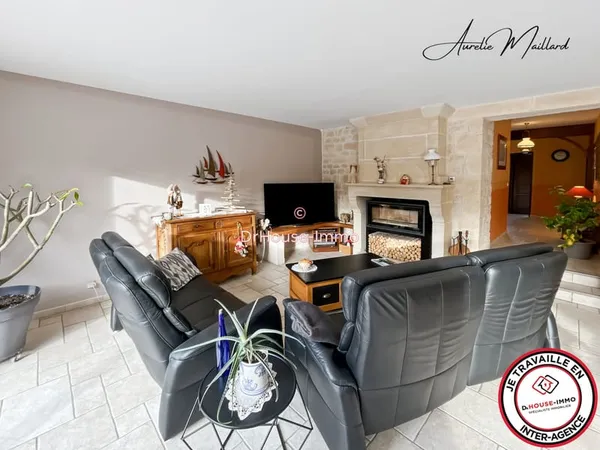 Maison de 199 m² avec 4 chambres - piscine intérieure - 4 garages - terrain de 2 922 m²