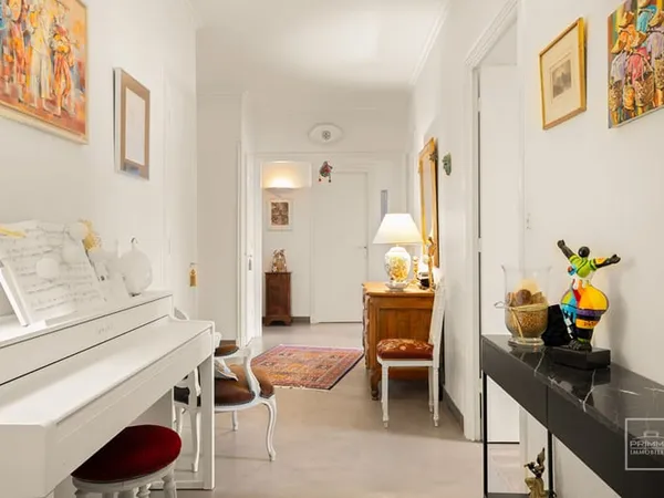 LYON, PROX. TETE D'OR, 102.16m², 2 BALCONS, GARAGE