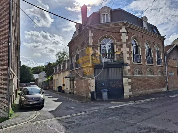 Maison semi-mitoyenne secteur LA FERE