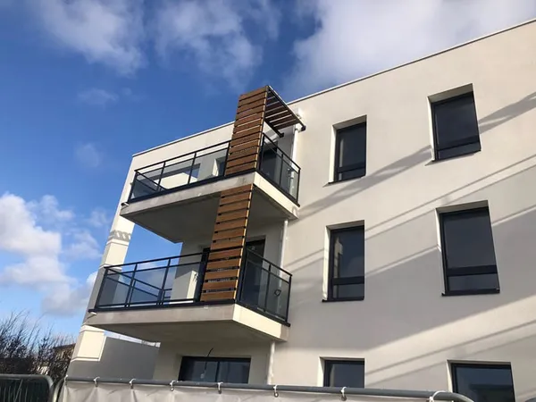 Guilers Appartement de type 3 avec deux chambres et parking privé.