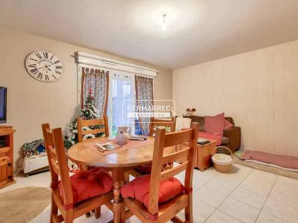 POUR INVESTISSEURS APPARTEMENT T3 AVEC GARAGE BAIL EN COURS