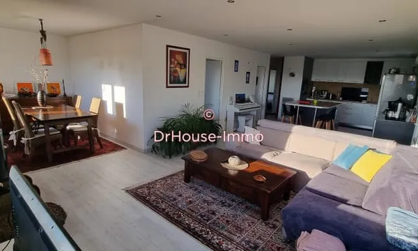 MAISON DE PLAIN-PIED DE 105 M2 AVEC GRAND JARDIN ET VUE DEGAGEE