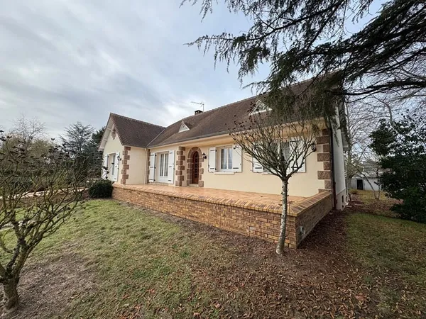 FILLE SUR SARTHE MAISON 3/4 chambres sur sous sol sur terrain de 1500m² + parcelle constructible de 