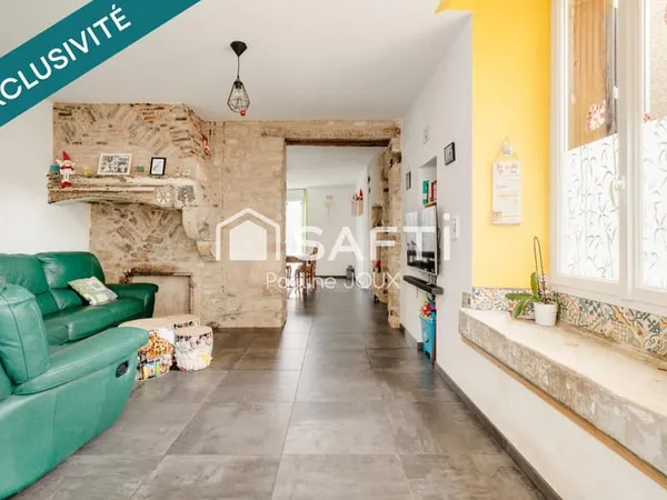 Maison de village 168m2 rénovée, avec garage et terrain