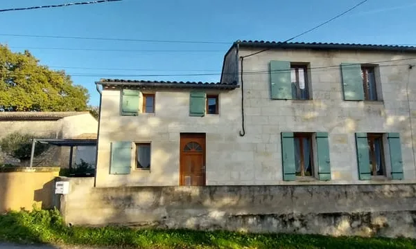 Maison Lugon 82 m2 avec jardin et dépendance
