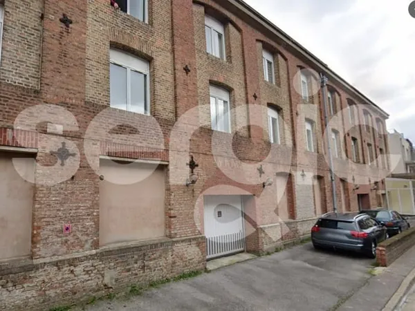 Stationnement Location Amiens  10m² 42€