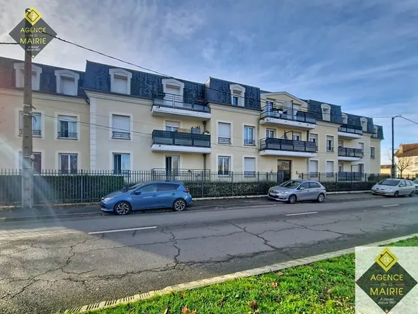 F3 deuxième et dernier étage avec ascenseur et terrasse