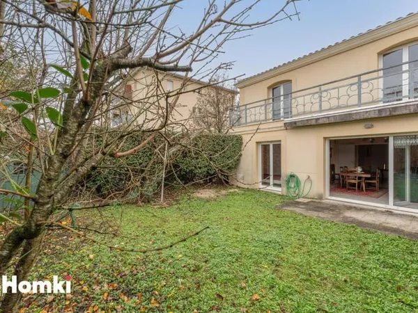 Maison de ville T4 de 88 m2 à Libourne 33500