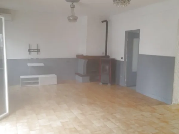 Villa en 2 Faces de 95 m2 habitables sur parcelle de 186 m2