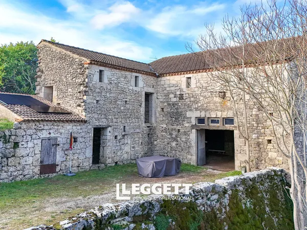 Maison 250 m²