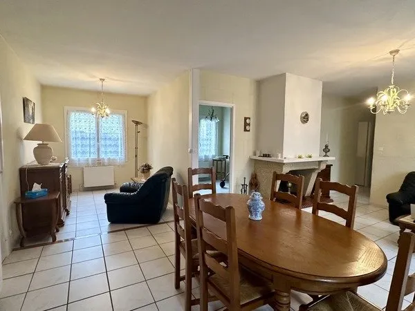 Maison à vendre 4 pièces FARGUES SAINT HILAIRE (33)
