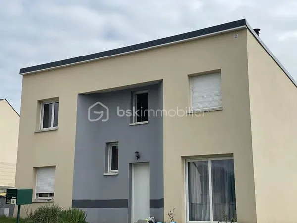 MAISON DE 133 M², PROCHE BEAUVAIS , SECTEUR RECHERCHÉ