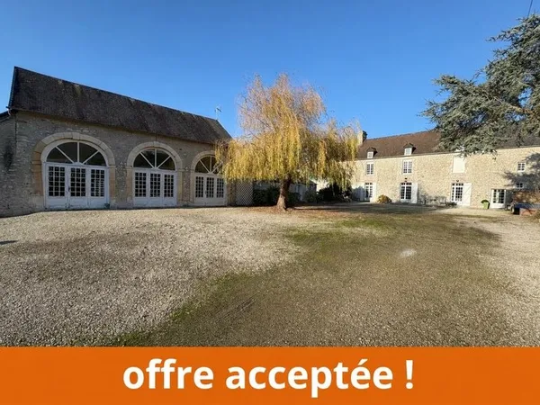 Propriété d'exception en pierre - 316 m² habitables - Nouveauté sur le marché - Idéale pour projet p