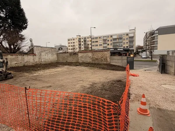 Terrain à bâtir de 233 m² à MEAUX (77)