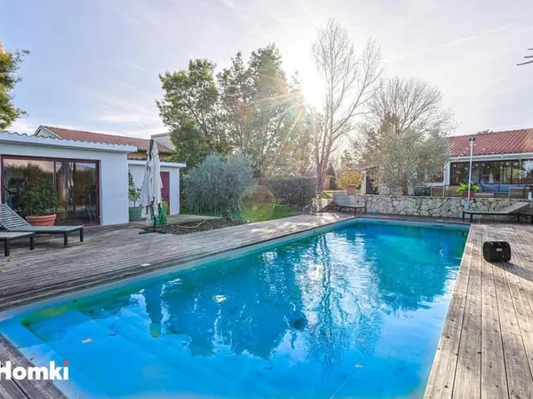 Maison/Villa T4 de 110 m2 à Montaigut-sur-Save 31530