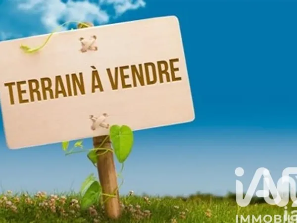 Terrain 600 m²