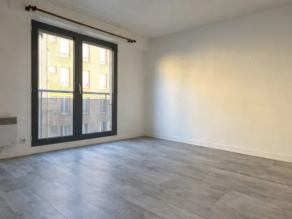 Appartement Saint Denis 1 pièce(s) 24.6 m2