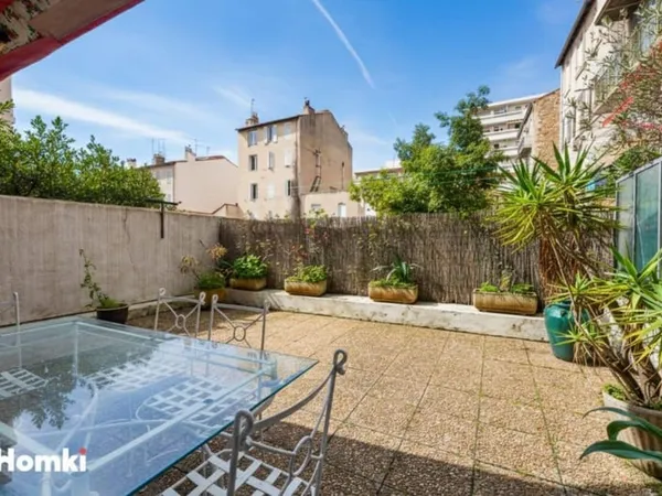 Appartement T3 de 67 m2 à Marseille 13005, Rue Laforest