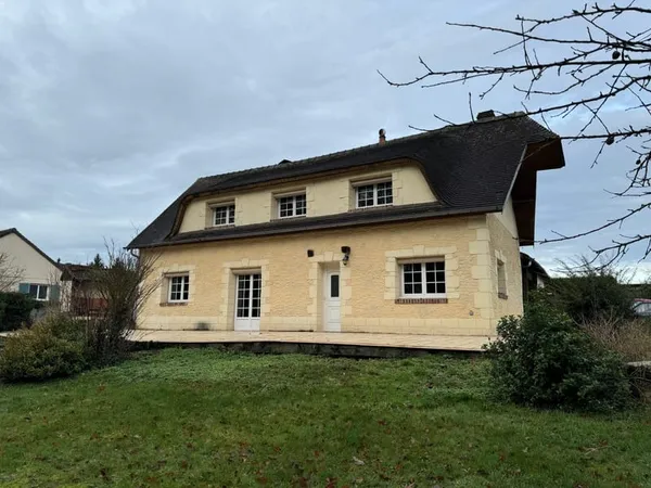Maison à Menneval