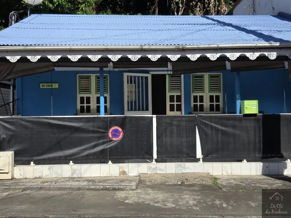 Petit-Bourg Maison T3, usage habitation ou professionnel