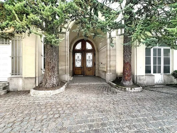APPARTEMENT REIMS HYPER CENTRE
