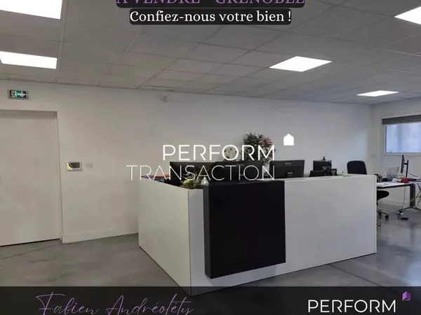 Bureau et espace de travail Vente Grenoble  309m² 595000€