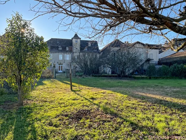 Ensemble de deux maisons à vendre BRETENOUX (LOT)