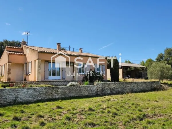 Maison environ 100M² SUR 6000 m² à Roussillon (Luberon)
