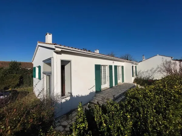 A 2 minutes à pied de la plage à l'île d'Oléron - Maison de 3 chambres avec jardin à proximité des c