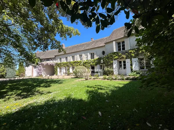 VENTE PROPRIETE DE CHARME AVEC MAISON ANNEXE REGION HOUDAN
