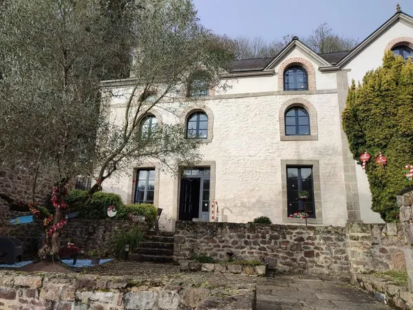 A VENDRE - SOQUET IMMOBILIER - APPARTEMENT GRAND T2 - PORT D