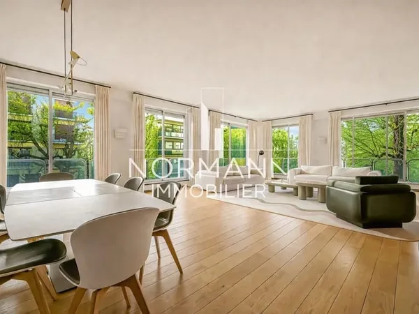 EXCLUSIVITE - NEUILLY SUR SEINE - ROND POINT SAINT JAMES - BALCONS- PARKING