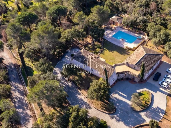 Propriété Roquebrune sur Argens
