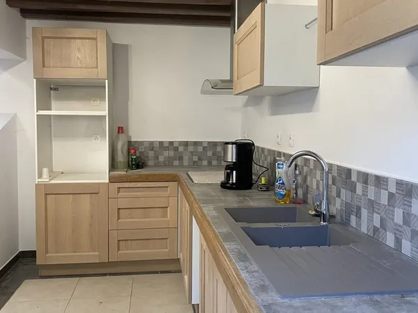 Bâtiment 181 m²