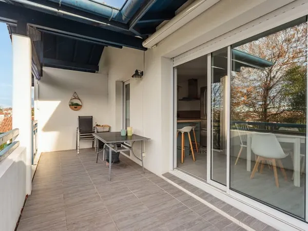 Appartement T3 avec terrasse et parking à Saint-Jean-de-Luz