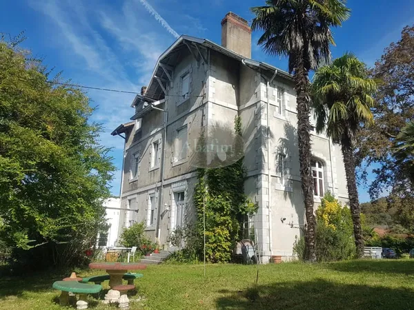 Maison de Maître avec appartement indépendant