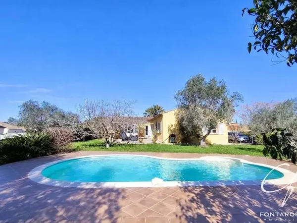 Villa 5 pièces -FREJUS -