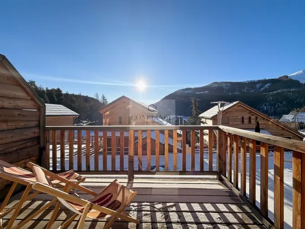 Maison et villa de prestige Location Saint-Étienne-de-Tinée 6p 165m² 1470000€