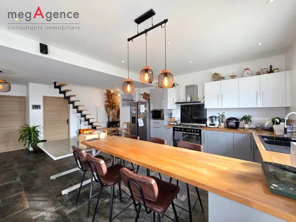 Maison contemporaine 2021 - 120 m² - 3 chambres - Cairon