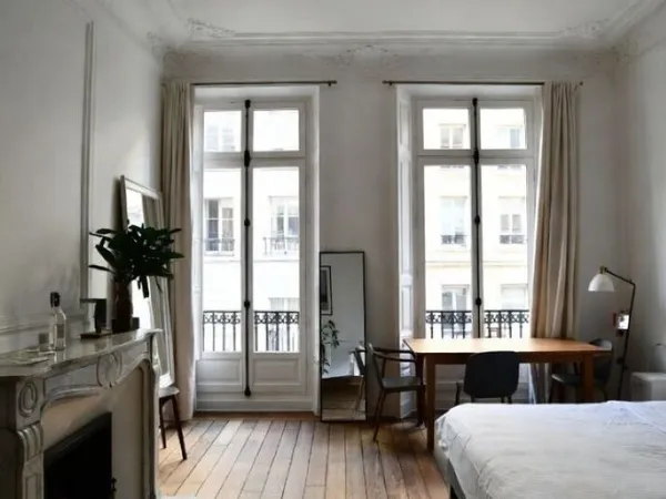 Paris 16ème - Avenue de Malakoff - Grand Studio de 40m² + Balcon de 5m2