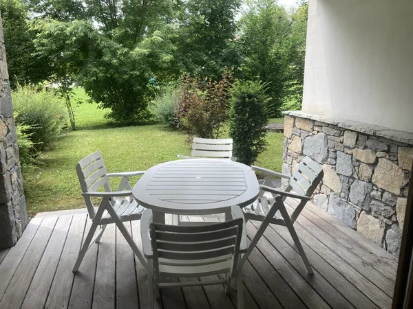 SAMOENS- COUP DE COEUR POUR CE SUPERBE T2 SITUE EN REZ DE JARDIN