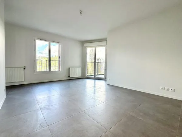Cergy Préfecture - F3 - 55.5 M² - Immeuble 2011