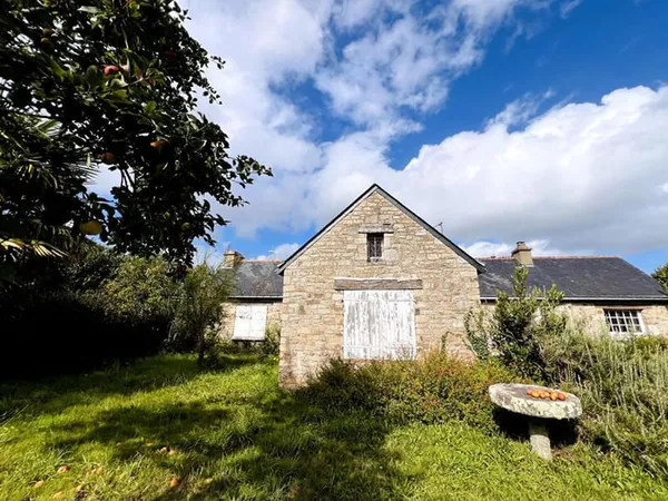LONGERE T4- 90 m2-Terrain 1200 m2 Env- Annexe- Permis 