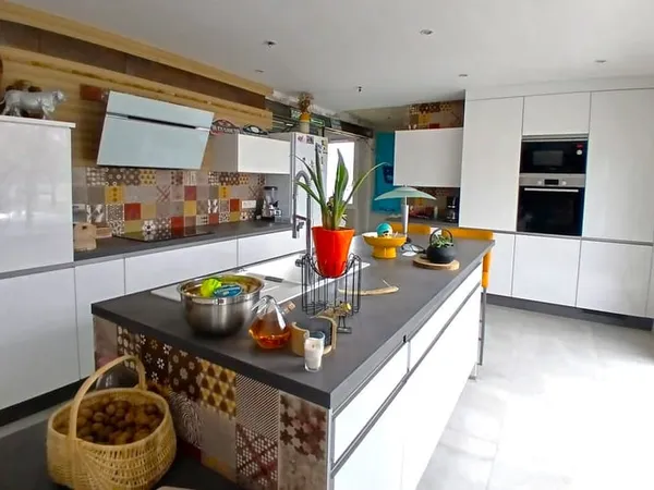 Maison de plain pied avec son jardin 