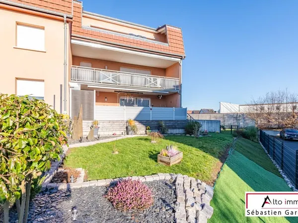 Superbe T4, double garage, terrasse, jardin en plein coeur du 
