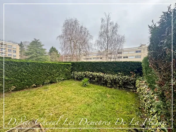 HARMONIE OUEST À RENOVER AVEC JARDIN PRIVATIF 