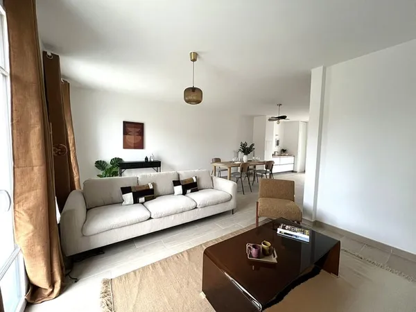 Maison familiale à Antony - 4 chambres, 2 étages, jardin de 125 m2 