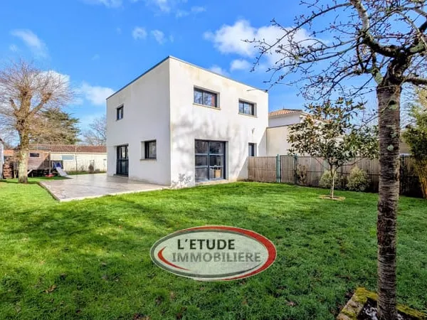 EXCLUSIVITÉ Maison contemporaine récente avec suite parent 